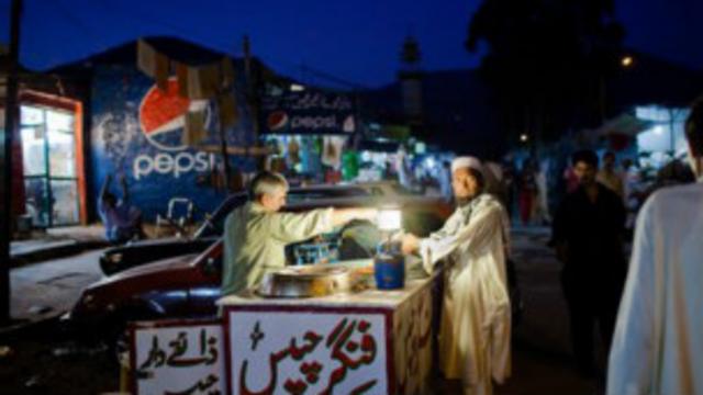 पाकिस्तान में ग़रीब