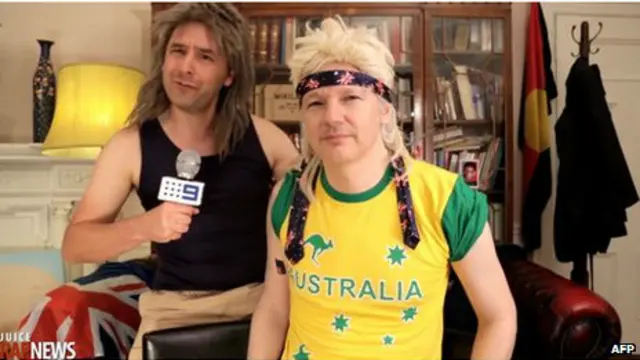 Julian Assange em vídeo de paródia na embaixada do Equador. Foto: AFP