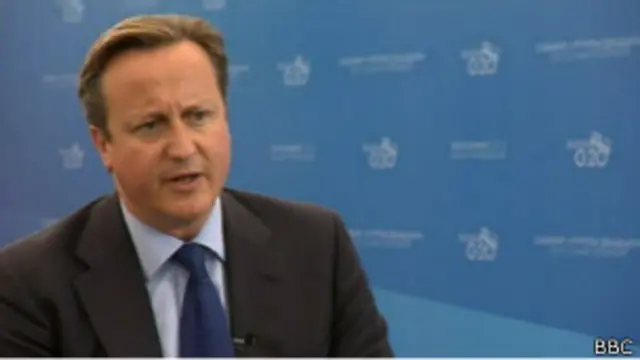 يتزامن اعلان كاميرون مع المنتدى الاقتصادي للعالم الاسلامي الذي يعقد حاليا في لندن