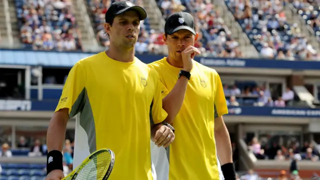 लेकिन ब्रायन बंधुओं ने इस सेट में वापसी की भरपूर कोशिश की और पेस-स्टेपानेक को कड़ी टक्कर दी.