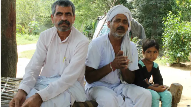 मारे गए हिंदू युवकों के परिजन