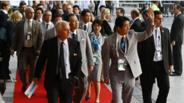 درې واړه کاندید ښارونه باید د هغه څه چاره وکړي چې په دې سیالۍ کې د بریالیتوب چانس کموي.