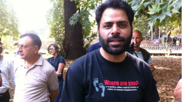 परवेज़ खुर्रम विरोधी समानांतर कार्यक्रम आयोजित करने वालों में शामिल हैं.