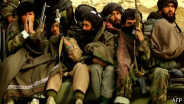 جنوری سنہ دو ہزار تیرہ میں طالبان کمانڈر ولی الرحمان نے بیان جاری کیا تھا کہ وہ کشمیر میں شدت پسندوں کو بھیجیں گے اور شریعت نافذ کریں گے