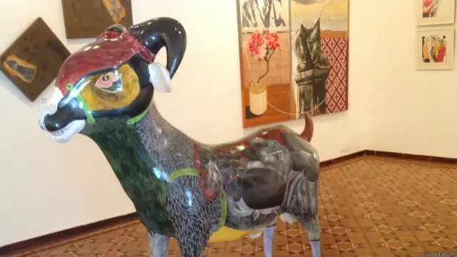 "व्हाय नॉट" कला प्रदर्शनी 