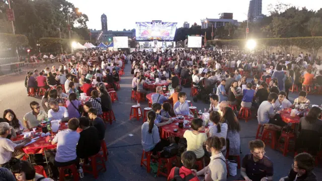 台北同志街頭喜宴