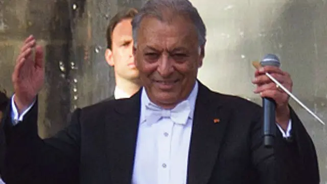 कश्मीर में हाल में ज़ुबिन मेहता के शो का आयोजन किया गया, जिसका घाटी के अलगाववादी संगठनों ने विरोध किया. 