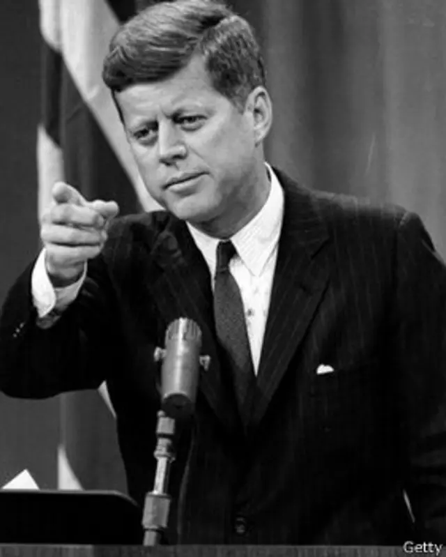 遇刺身亡的肯尼迪總統曾經在二戰期間在太平洋戰場服役