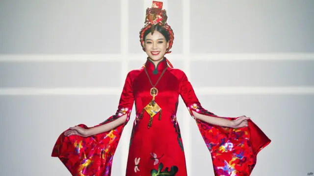 दक्षिण कोरिया राष्ट्रपति पाक गान हे