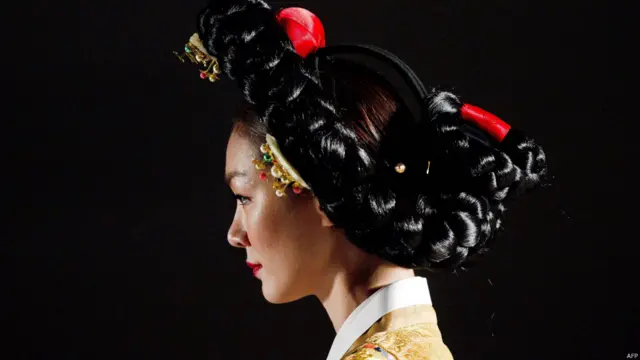 दक्षिण कोरिया राष्ट्रपति पाक गान हे