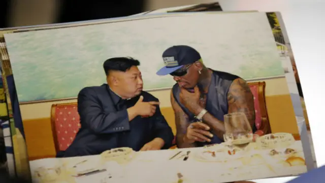 किम जोंग-उन और डेनिस रॉडमैन