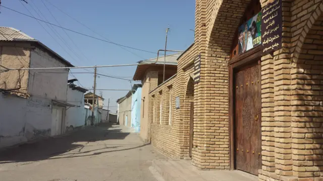  "Ҳазрати Имом" масжиди яқинидаги маҳалла. Қадимги  Чармгар, Кулоллик, Мурдашуй-гузар, Аспижаллоб, Арабон ё Жуҳудон маҳаллаларидан кўпчилиги ҳамон сақланиб қолган. 