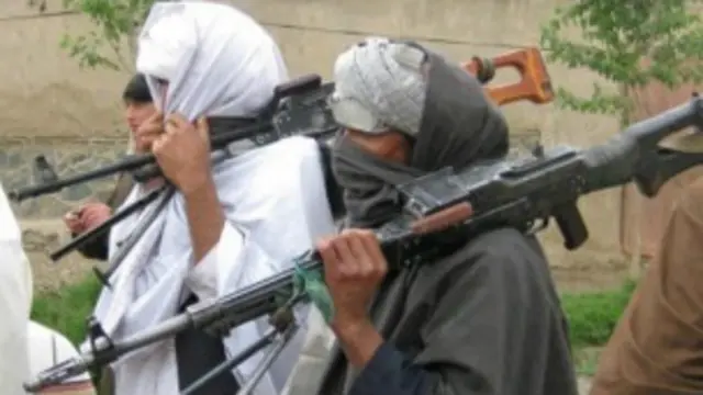 عمر خراسانی نے الزام عائد کیا کہ حکومت نے بھی ان کے قیدیوں اور ساتھیوں پر تشدد اور ان کی ہلاکتوں کا سلسلہ جاری رکھا ہوا ہے