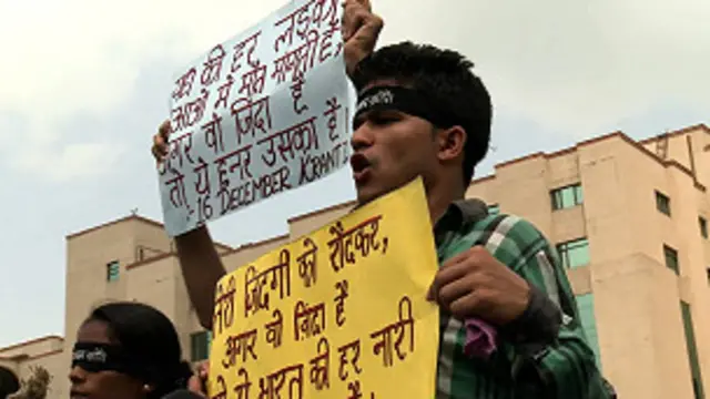 حمله و تجاوز جنسی به دختری جوان در دهلی که در نهایت منجر به مرگ وی شد، باعث خشم عمومی در هند شد