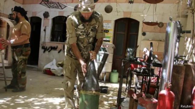 Rebelde em Aleppo (Reuters)