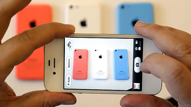 ऐपल आईफ़ोन, फ़ीचर्स, 5एस, 5सी