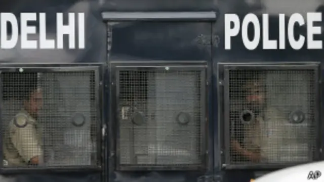 Полицейский фургон