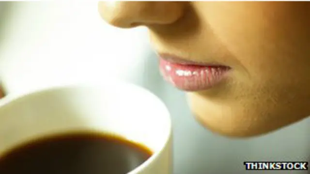 mulher tomando café | Thinkstock