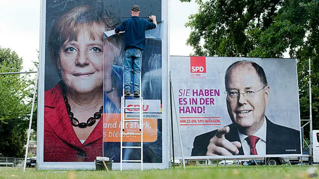 Propaganda electoral de Angela Merkel y su rival Peer Steinbrueck