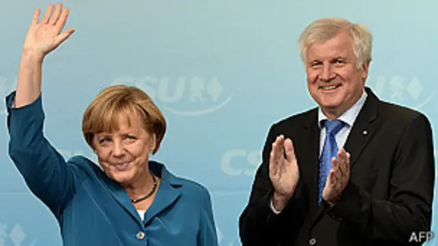 ظاهرا تنش‌ها بین هورست زیهوفر و خانم مرکل پس از شکست در انتخابات اخیر افزایش یافته