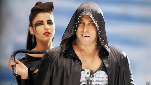 بگ باس کے سیزن سات میں سلمان خان فرشتہ اور شیطان کے دو کردار میں نظر آئيں گے