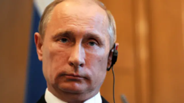 بوتين: من الخطير جدا تشجيع الناس على اعتبار انفسهم استثنائيين