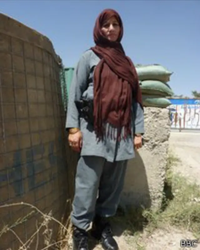 Parigul Saraj, policial afegã | Foto: BBC