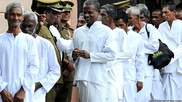 සිරකරුවන්ගේ ජාතික දිනය නිමිත්තෙන් ජනාධිපති සමාව යටතේ සිරකරුවන් 700 ක් නිදහස් කෙරිණ. 