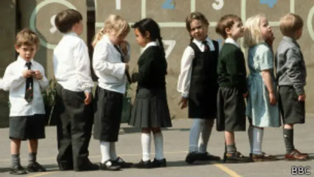 Британські діти ідуть до школи у чотири-п'ять років: цього вимагає законодавство