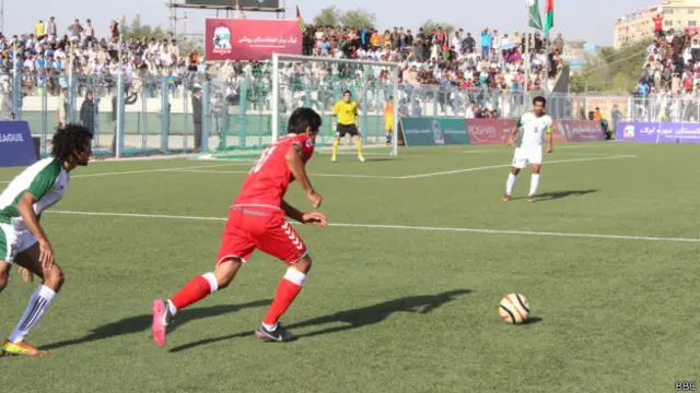 افغانستان در زمان طالبان از عضویت در فدراسیون بین المللی فوتبال فیفا محروم شده بود