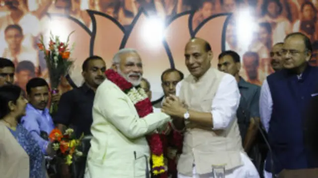 کانگریس سمیت کئی پارٹیوں نے بی جے پی پر مودی کو آر ایس کے دباؤ میں وزیر اعظم کے عہدہ کا امیدوار بنانے کا الزام لگایا ہے