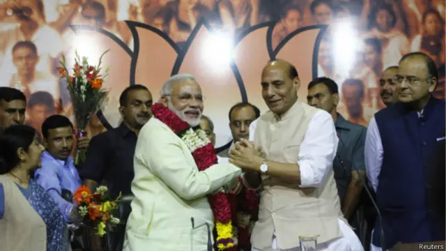 مودی کا عروج ملک کی دونوں بڑی جماعتوں کی تباہ کن ناکامی کا عکاس ہے۔ بھارتی قومی سیاست کی سمت اب سیاسی جماعتیں نہیں انفرادی رہنماطے کرینگے