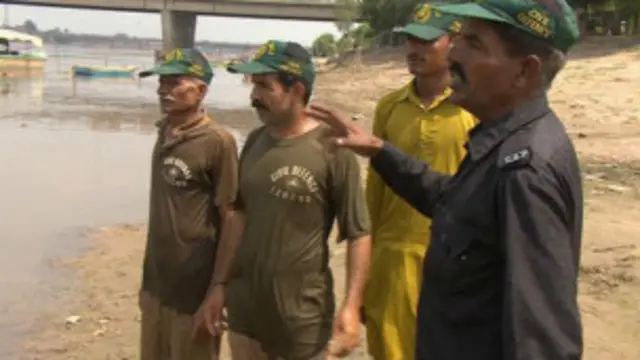 潛水員仍在搜尋扎伊納布的遺體