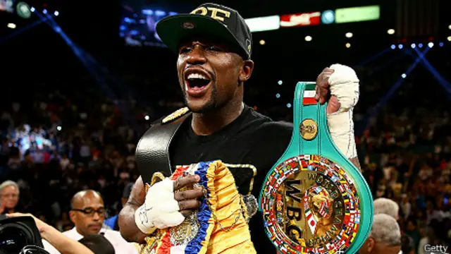 Floyd Mayweather memiliki rekor tidak terkalahkan dalam 47 pertandingan