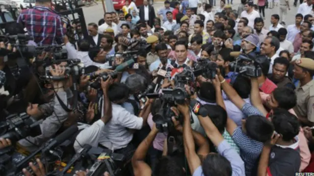 Mia Magma bilan porno videolarni tomosha qiling Saunada dam olish paytida porno