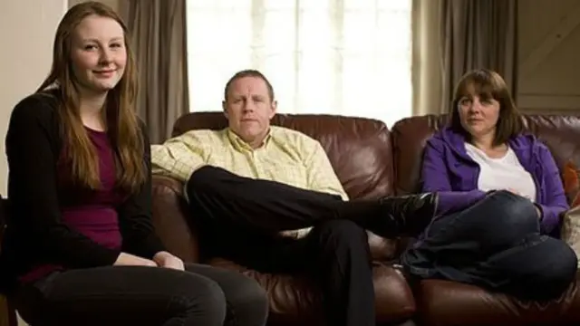 डेज़ी और उसके माता-पिता