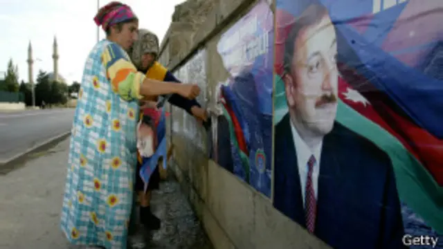 Seçki kampaniyası 2003