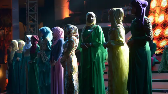 Latihan final Muslimah World, Adek Berry/AFP