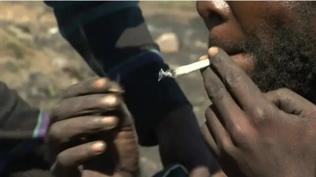 दक्षिण अफ्रीका, ड्रग, न्याओपे