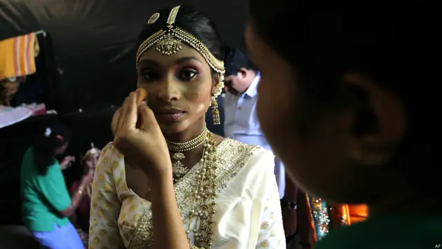 විවාහ මංගල්‍යයට සුදානම් වන කොටි සෙබළියක වූ ප්‍රේමරත්නම් සුගන්දිනි 