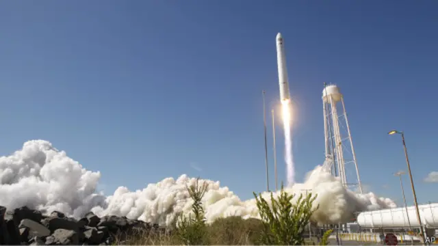 запуск ракети "Антарес"