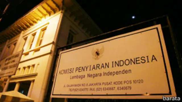 KPI menyatakan TVRI melanggar prinsip jurnalistik terkait siaran tunda konvensi Partai Demokrat.