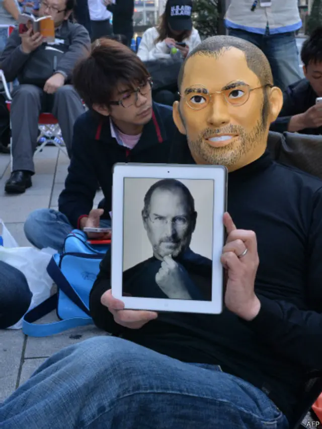 Topeng Steve Jobs, Yoshikazu Tsuno/AFP