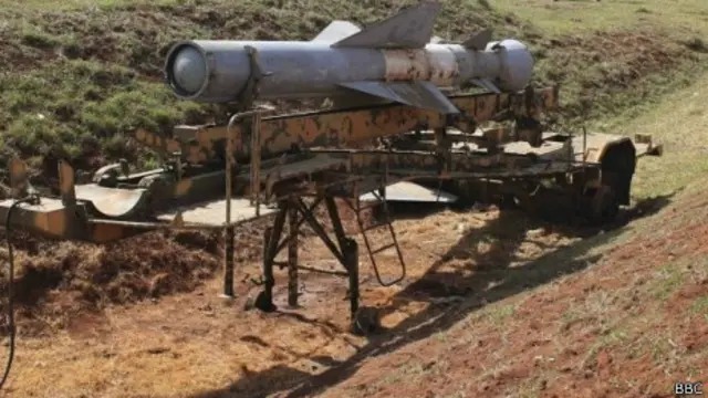 Syria được cho là đang có trong tay khoảng 1000 tấn chất độc hóa học