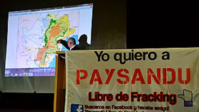 Reunión organizada por ONGs en Paysandú, Uruguay, sobre el fracking 