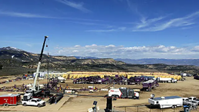 Operación de fracking en Rifle, Colorado, en EE.UU.