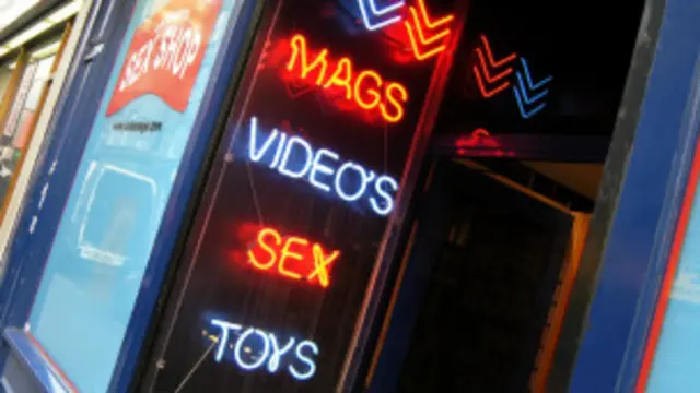 Crianças devem aprender sobre o que é legal e o que é ilegal em termos de sexo, diz especialista