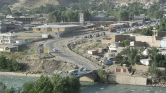 سیمه ییز چارواکي وايي که حکومت ددغې ستونزې د حل لپاره ژر ګام اوچت نه کړي نو د څلورو ولسوالیو خلک به سختو ستونزو سره مخ شي.