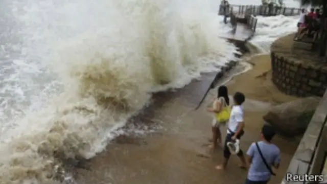 بغلت سرعة الرياح 180 كيلو مترا