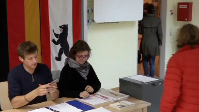 ميركل حثت أنصارها على الاحتفال بما حققه الحزب من فوز.